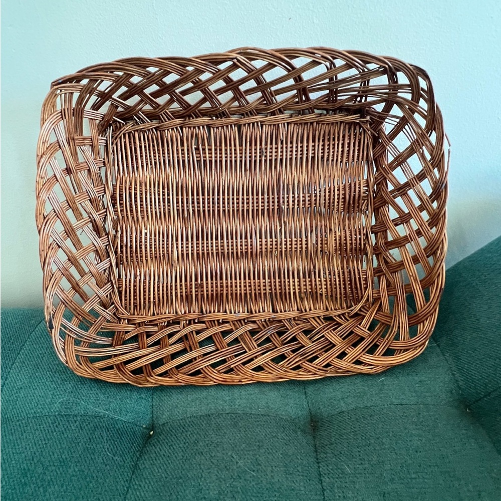 Woven wooden decorative tray